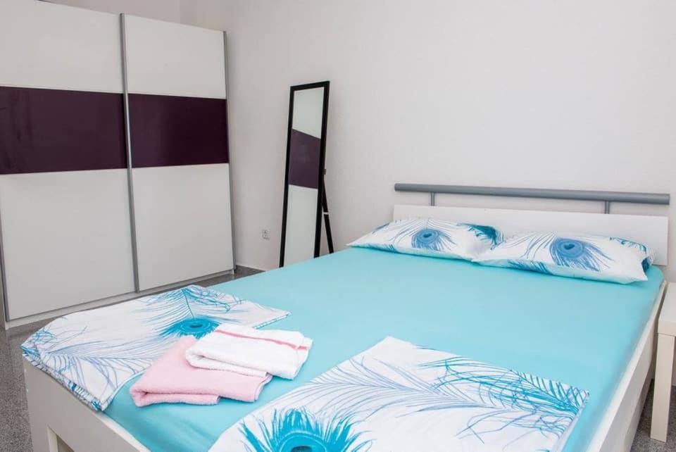 Apartment Vodice - Lovric ภายนอก รูปภาพ