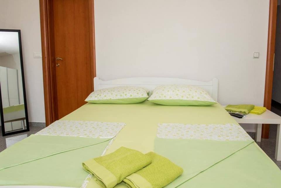 Apartment Vodice - Lovric ภายนอก รูปภาพ