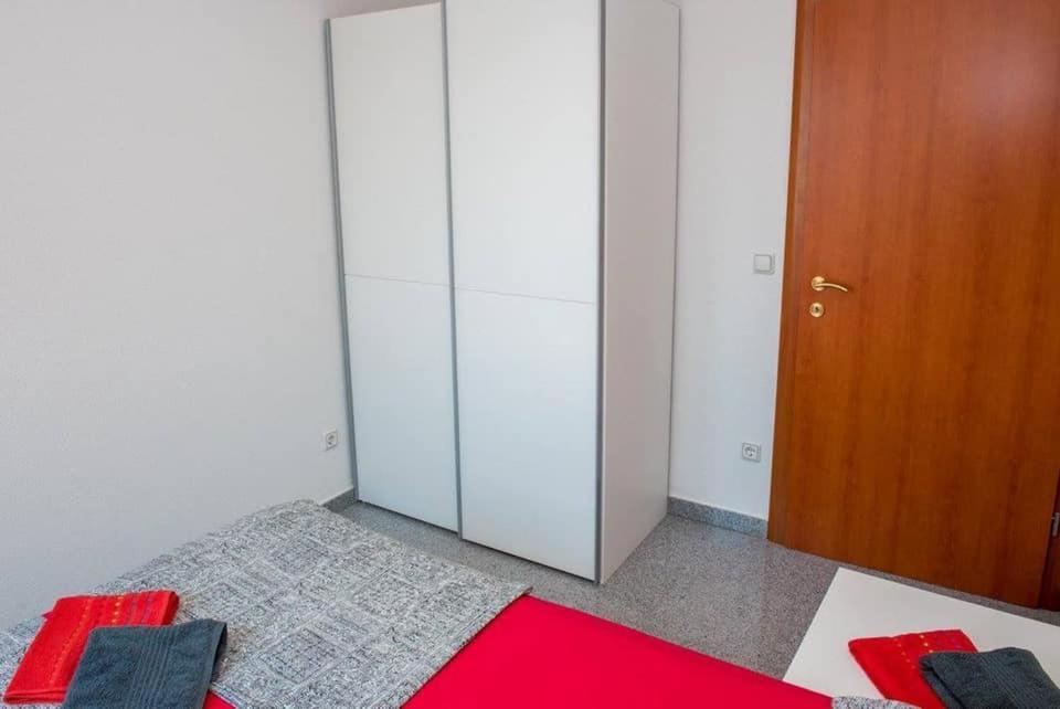 Apartment Vodice - Lovric ภายนอก รูปภาพ