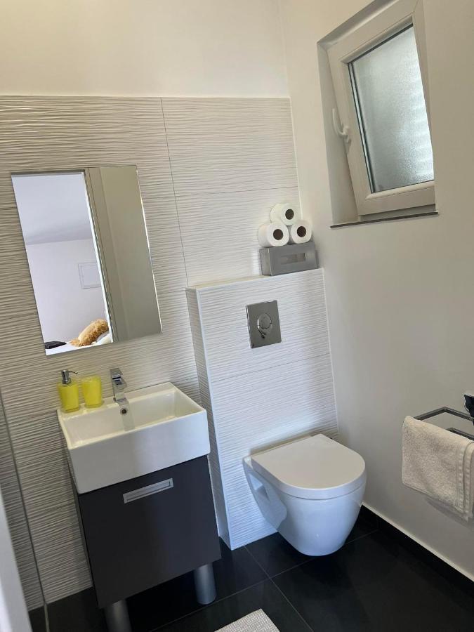 Apartment Vodice - Lovric ภายนอก รูปภาพ